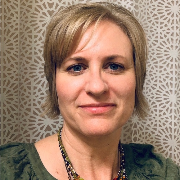 Meet your Posher, Amy - Picture 1 of 1